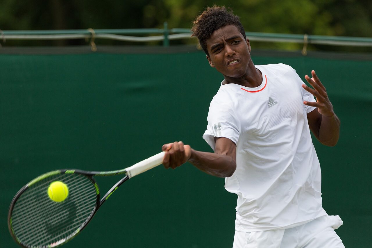 Elias Ymer bate Térence Atmane e avança para as oitavas de final em Jingshan