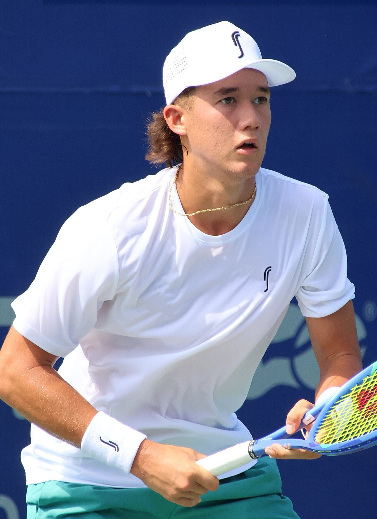 Jay Friend écrase Saito et se qualifie pour la finale à Uin
