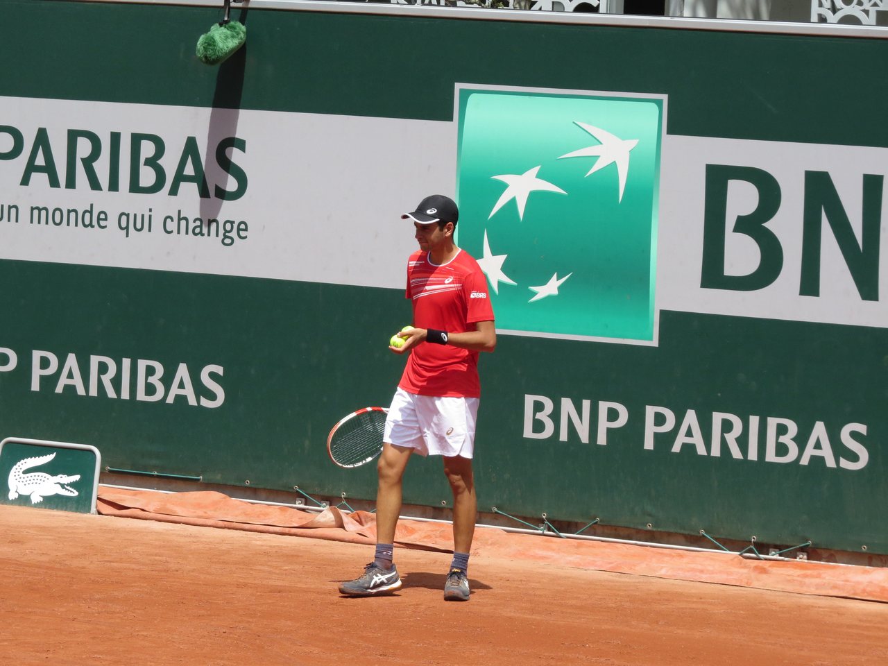 Matheus Pucinelli De Almeida derrotou João Lucas Reis Da Silva e avançou às quartas de final em Curitiba